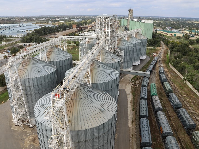 «Русагротранс» поставил рекорд по перевозкам зерна в экспортных направлениях